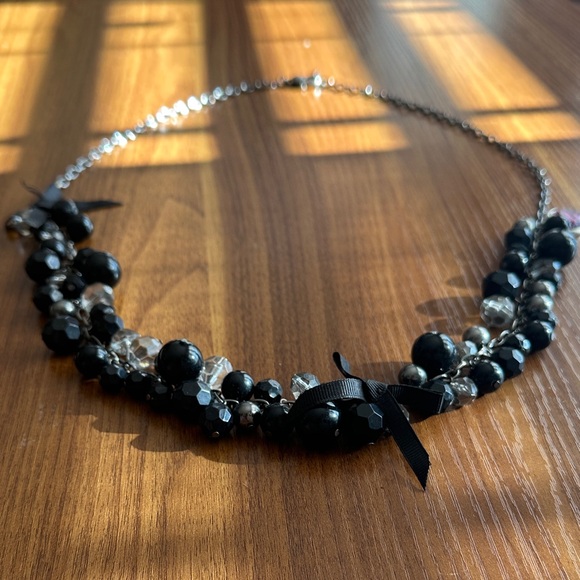 Elegant Black and Silver Beaded Necklace with Bow and Zebra Heart Accents 🌺 - Picture 7 of 7